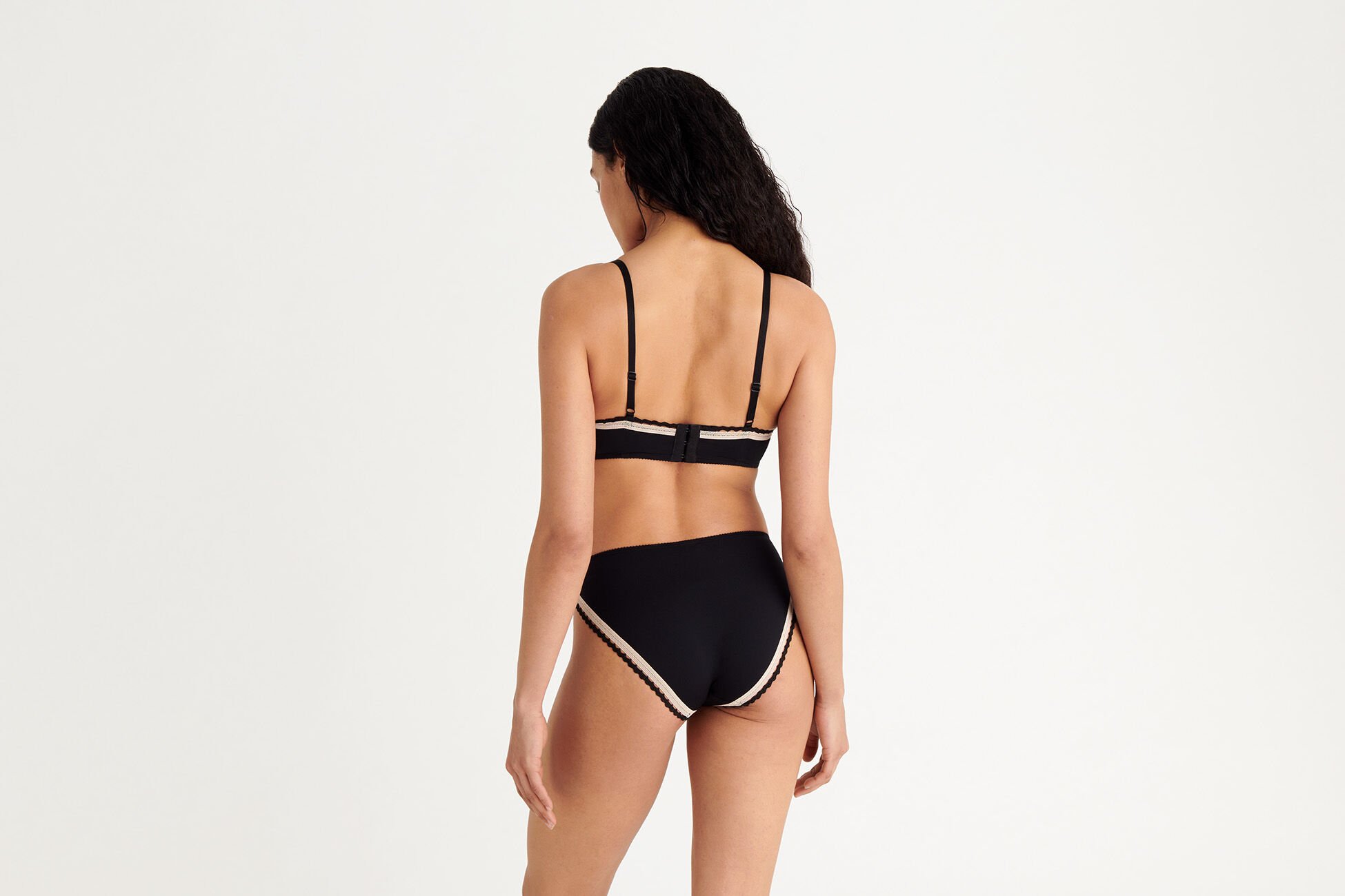 Flash Thin briefs standard view �