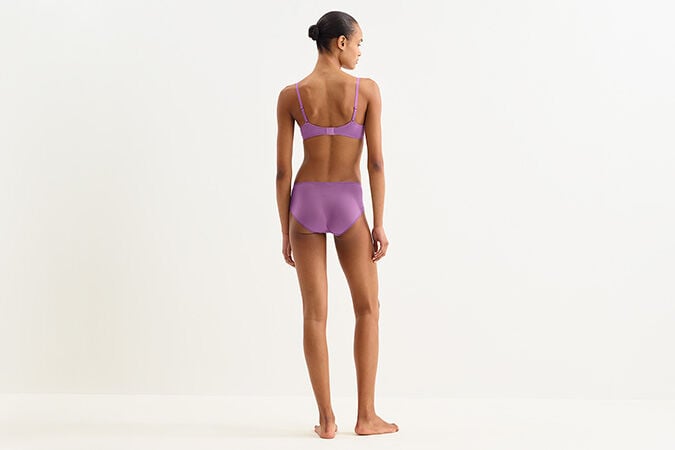 Monica soyeuse Shorty standard vista 2 su 3