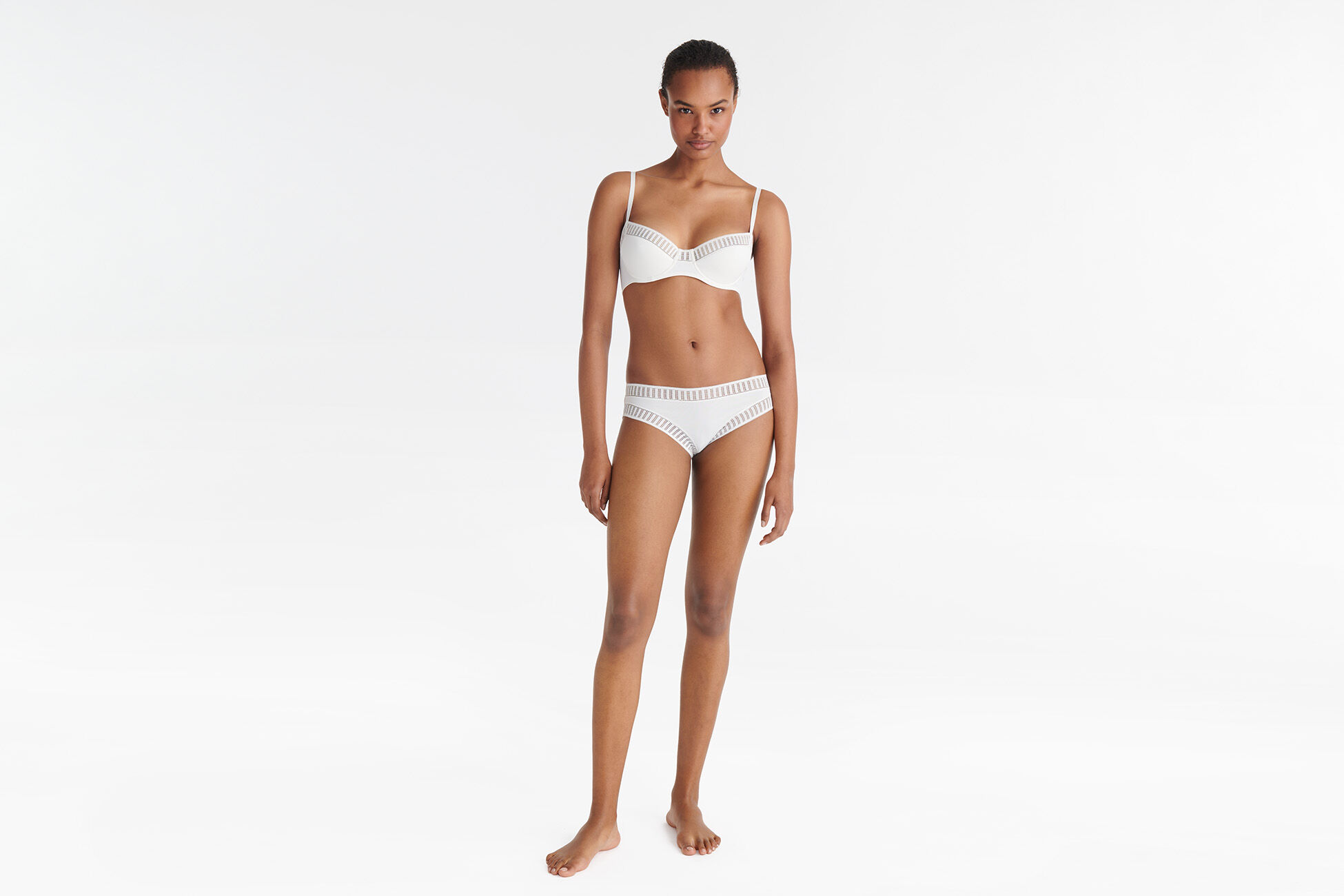 Justine graph Padded bra standard view NaN