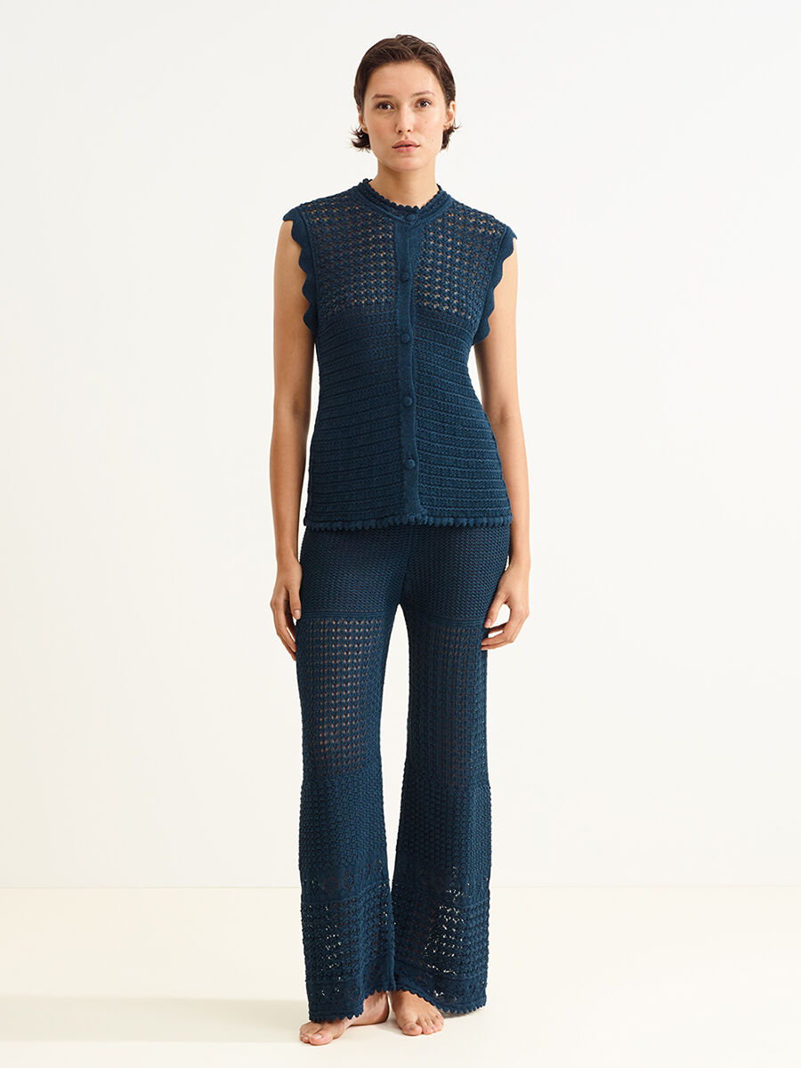 Embl&egrave;me Trousers standard view 1 out of 5