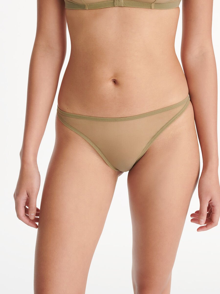 Promesse Tanga standard view NaN