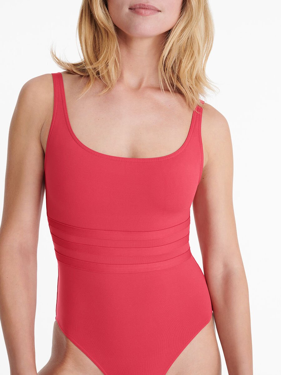 Asia Tank one-piece standard view �