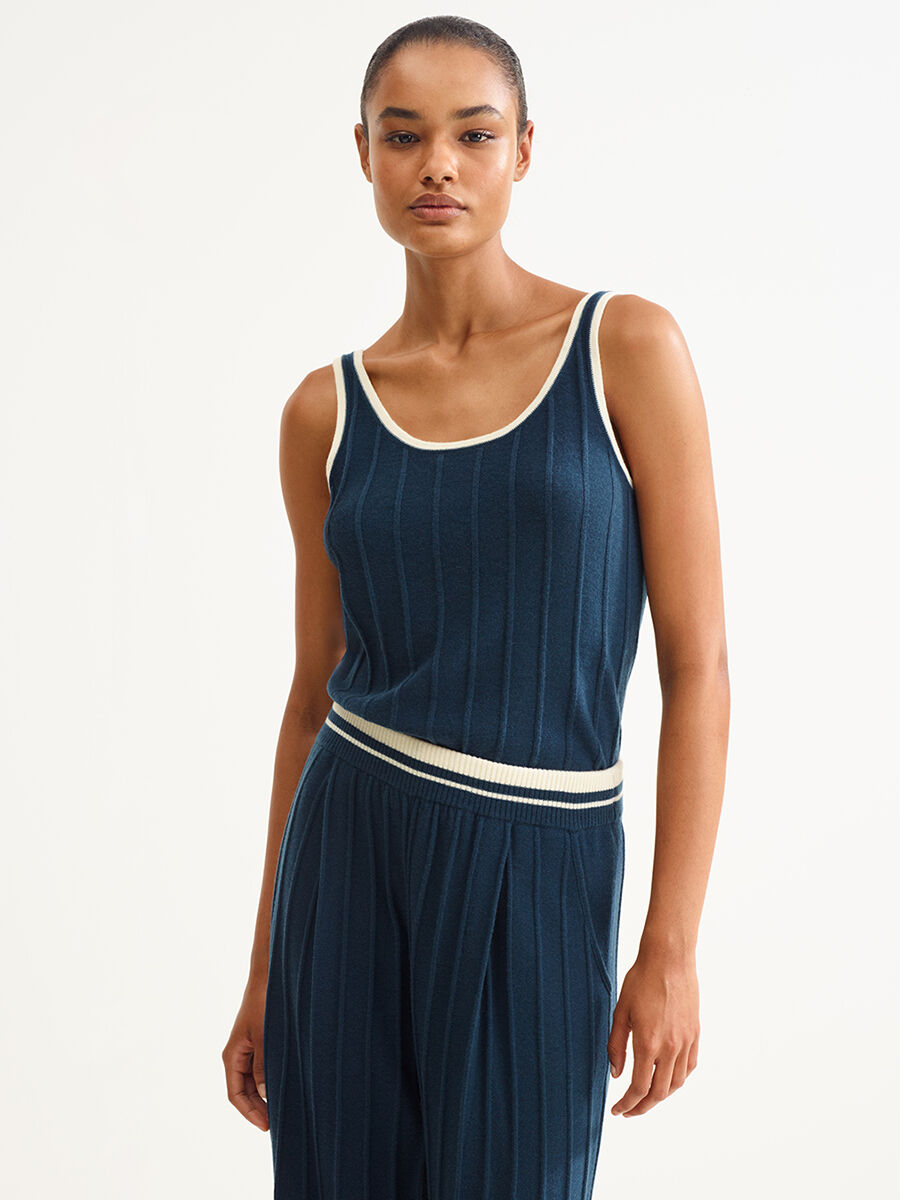 Rivale Top standard view �