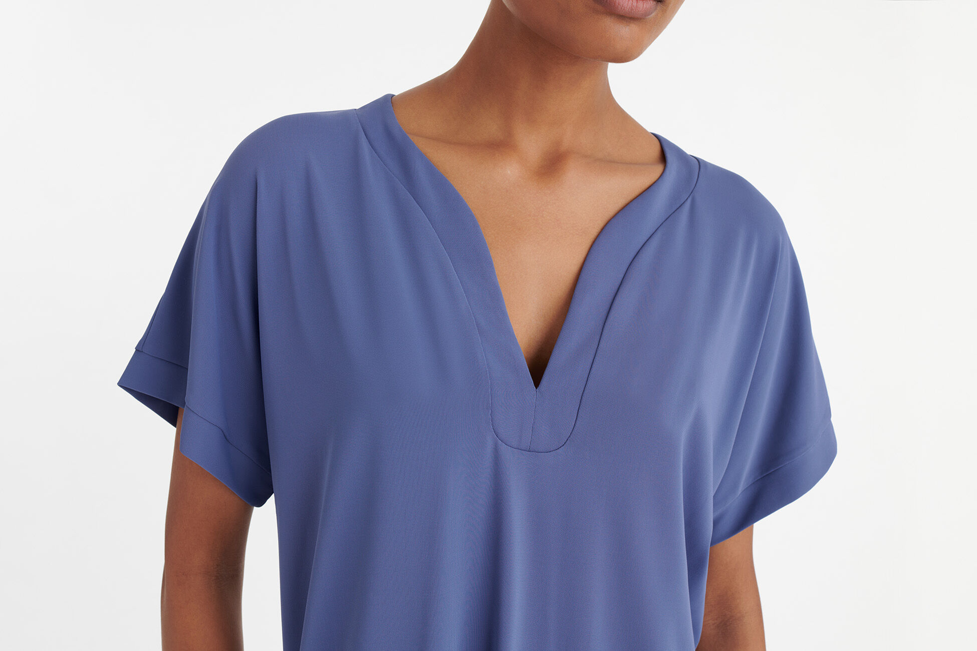 Emy Robe courte vue standard NaN