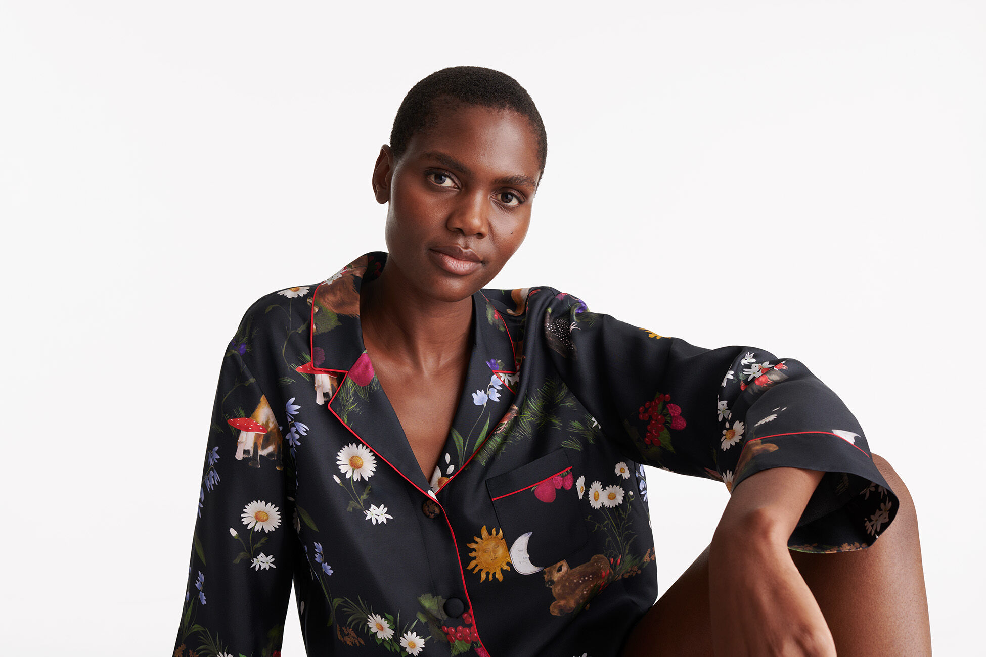 Fee Shirt standard view �