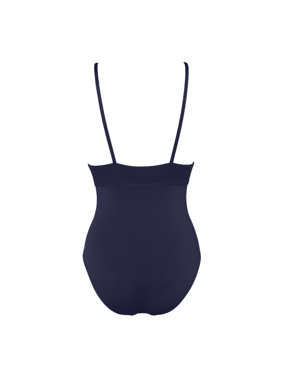 Larcin Triangle one-piece standard view �