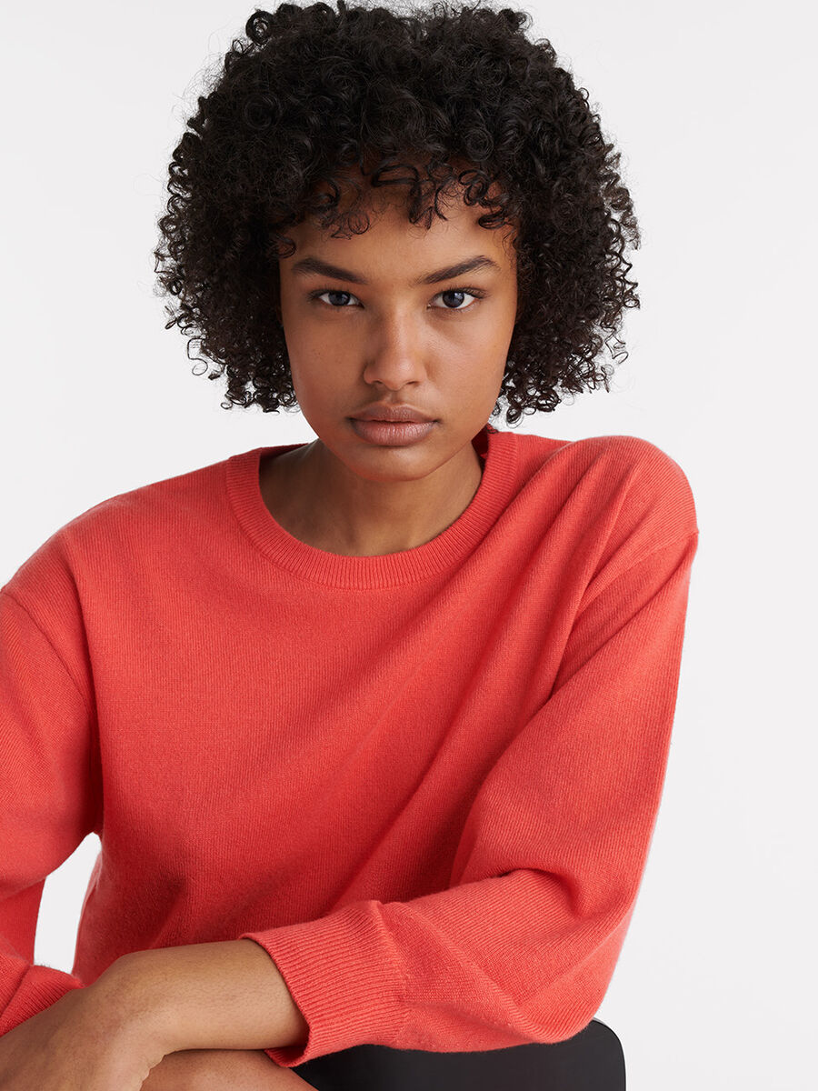 Famous Pullover Standardansicht NaN