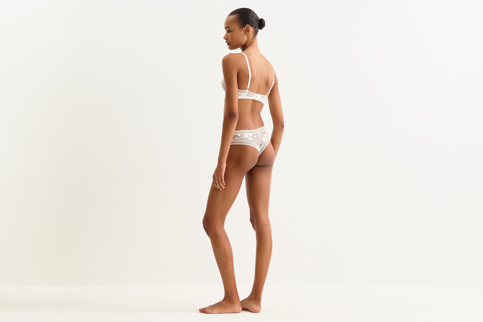 Royal Triangle bra standard view NaN