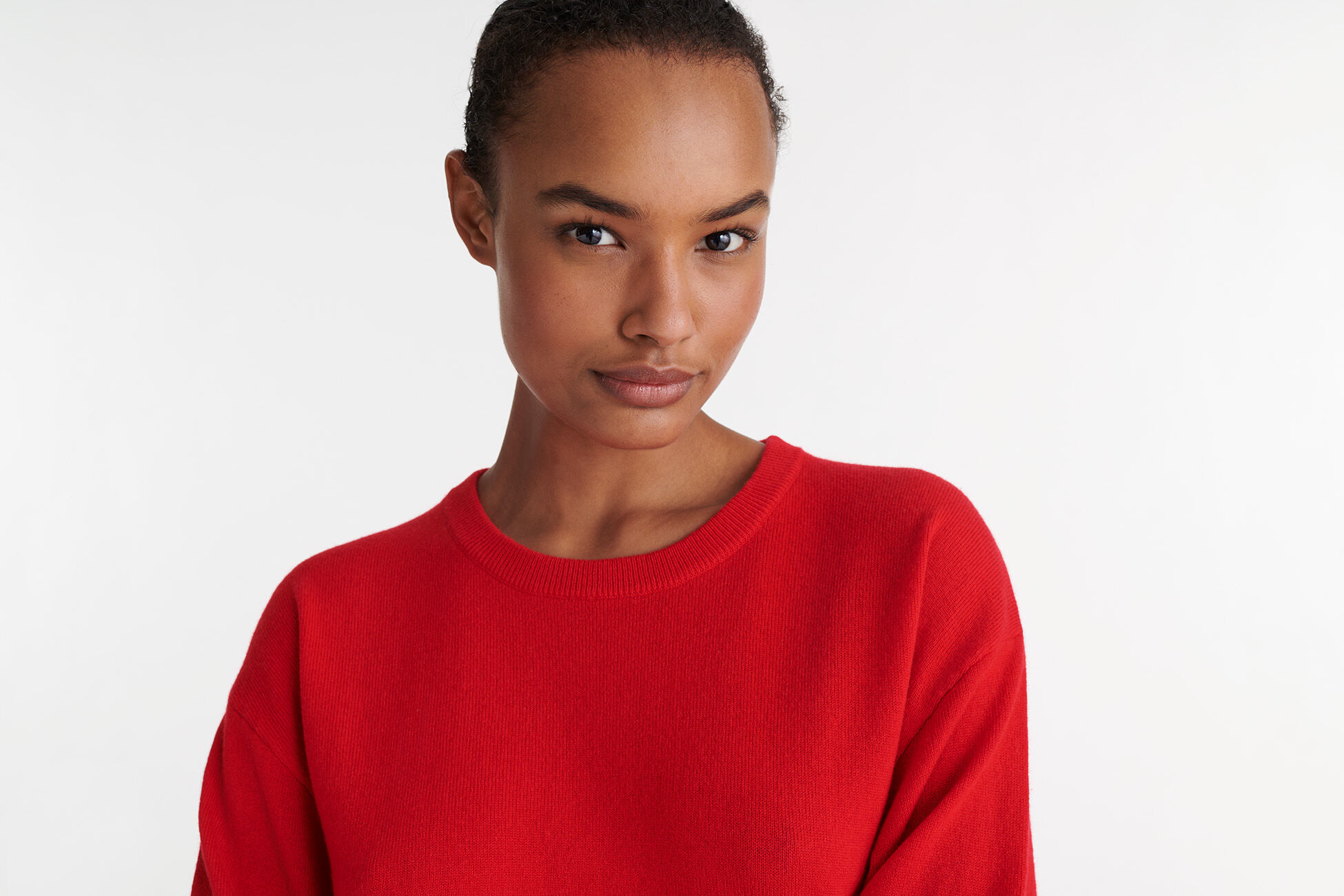 Famous Sweater standard view NaN