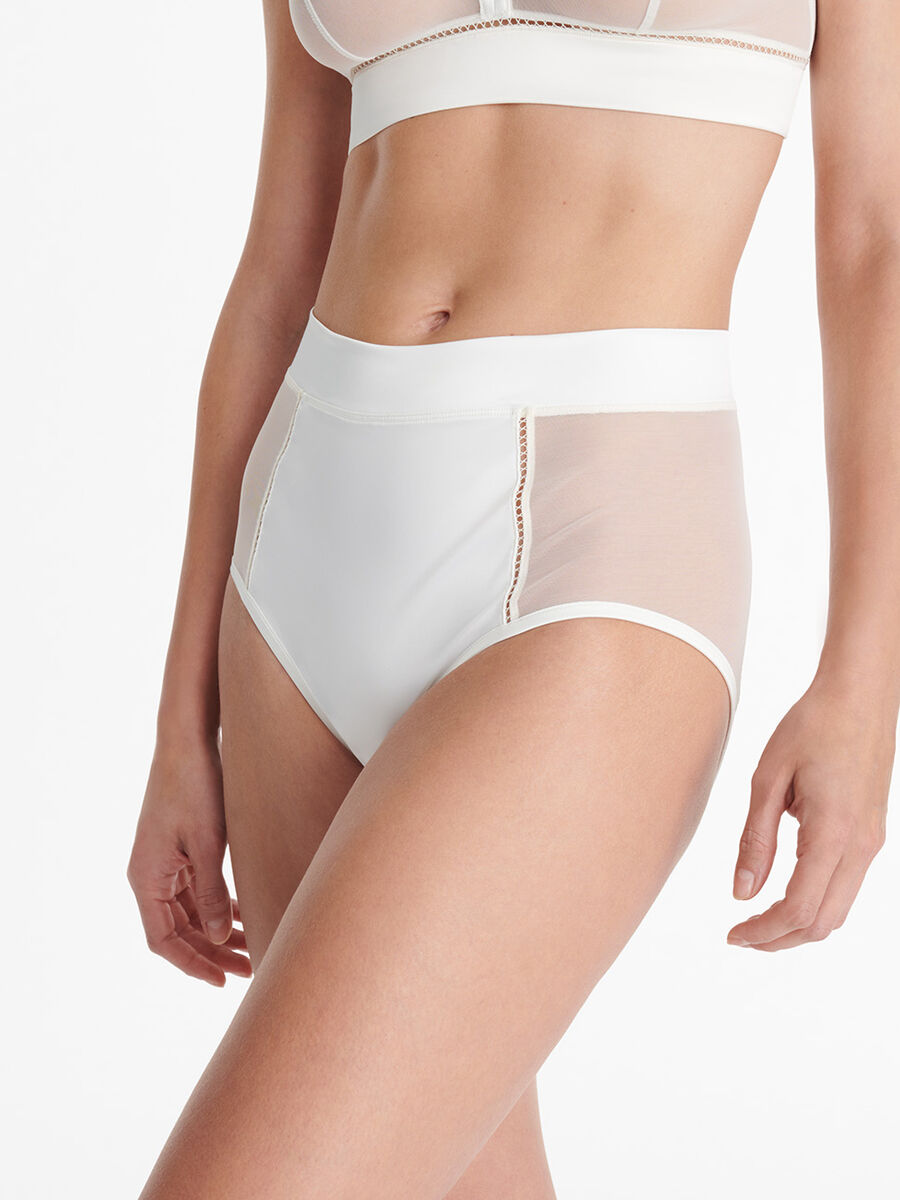 Exalte Hoch geschnittene Slip Standardansicht NaN