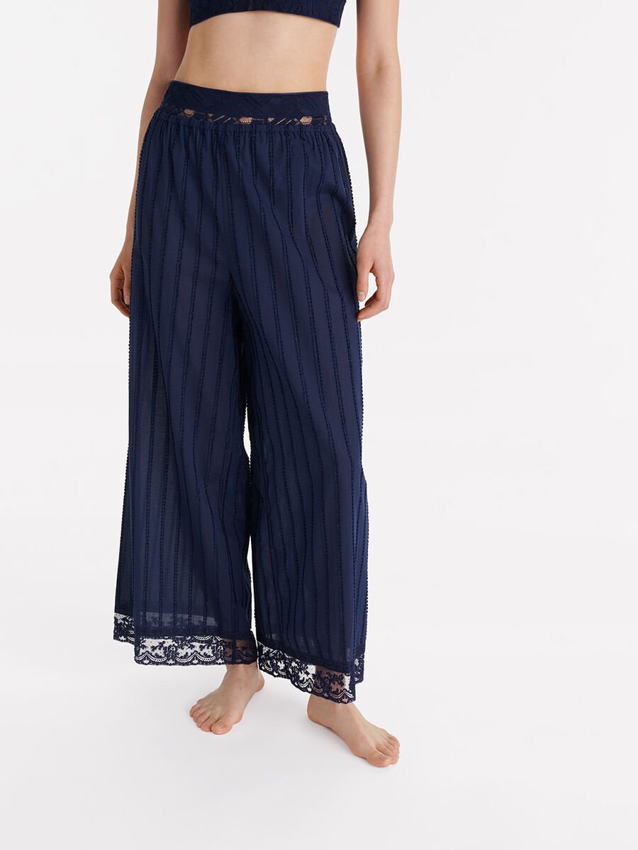 Coton Large trousers standard view NaN
