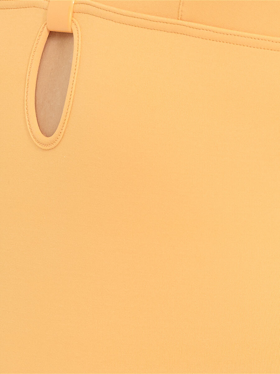 Harmony V-neckline standard view �