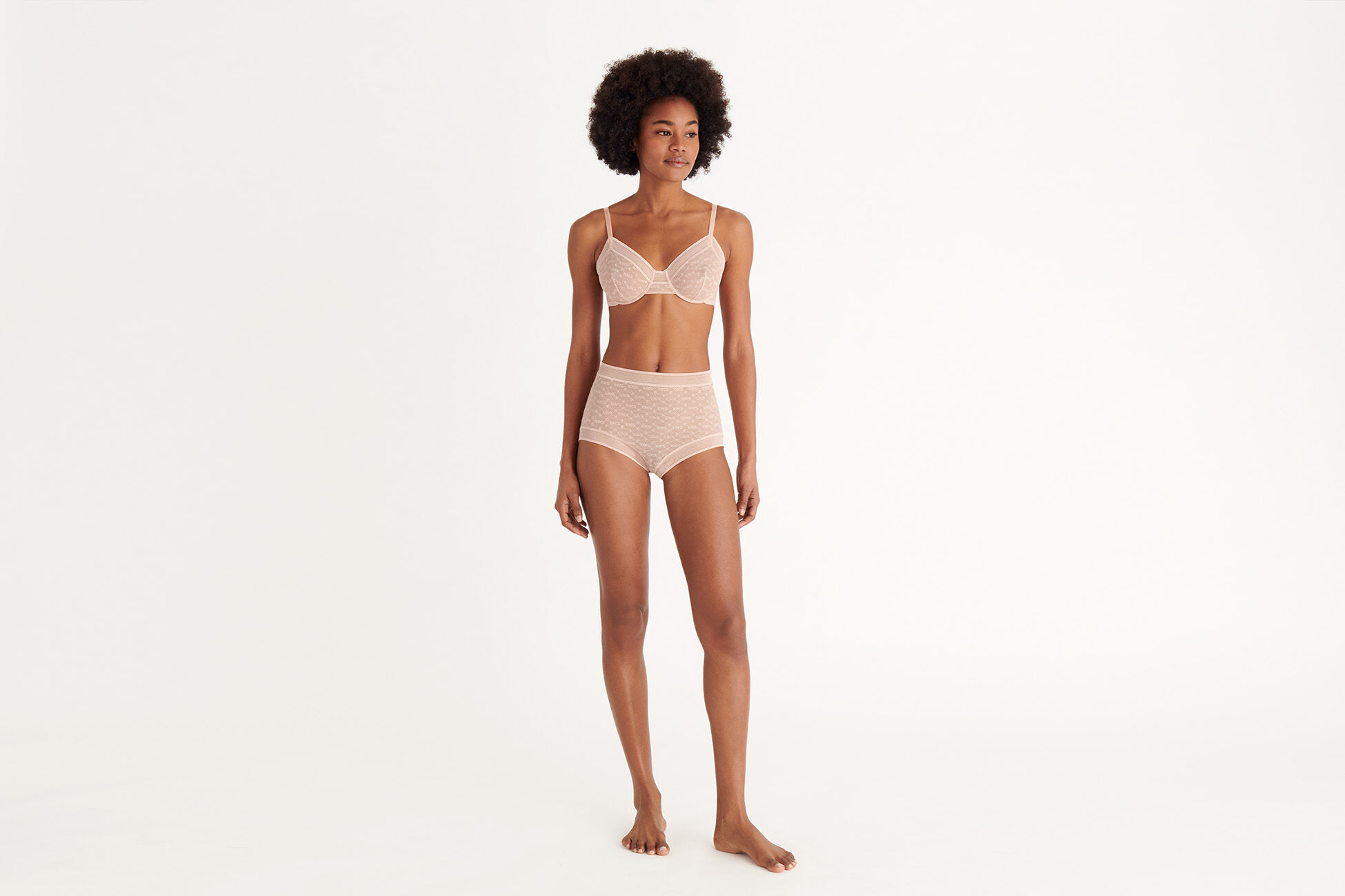 Positive Full-cup bra standard view NaN