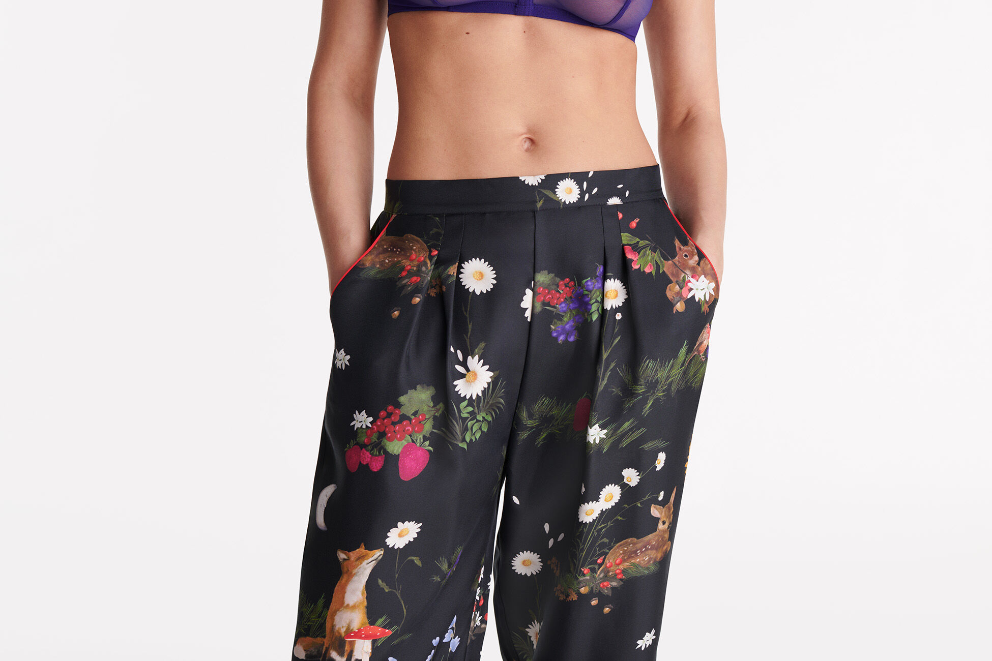 Poete Trousers standard view NaN