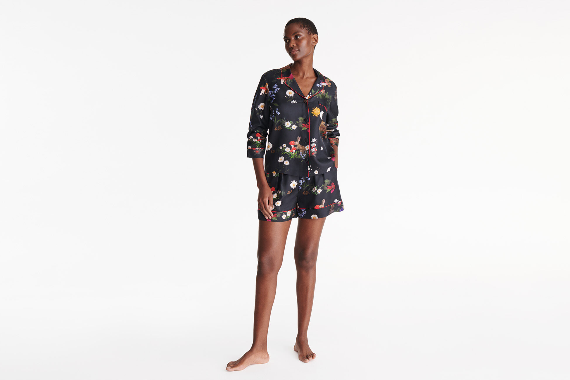 Fee Shirt standard view �