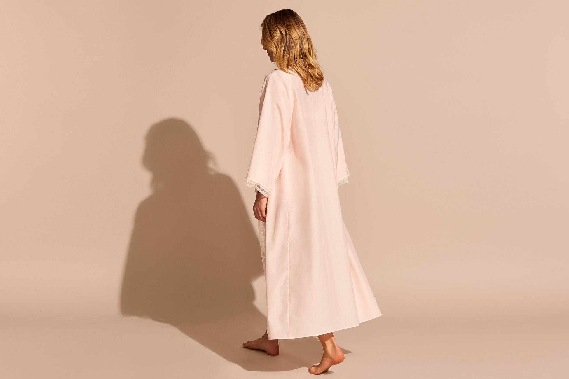 Croissant Robe standard view �