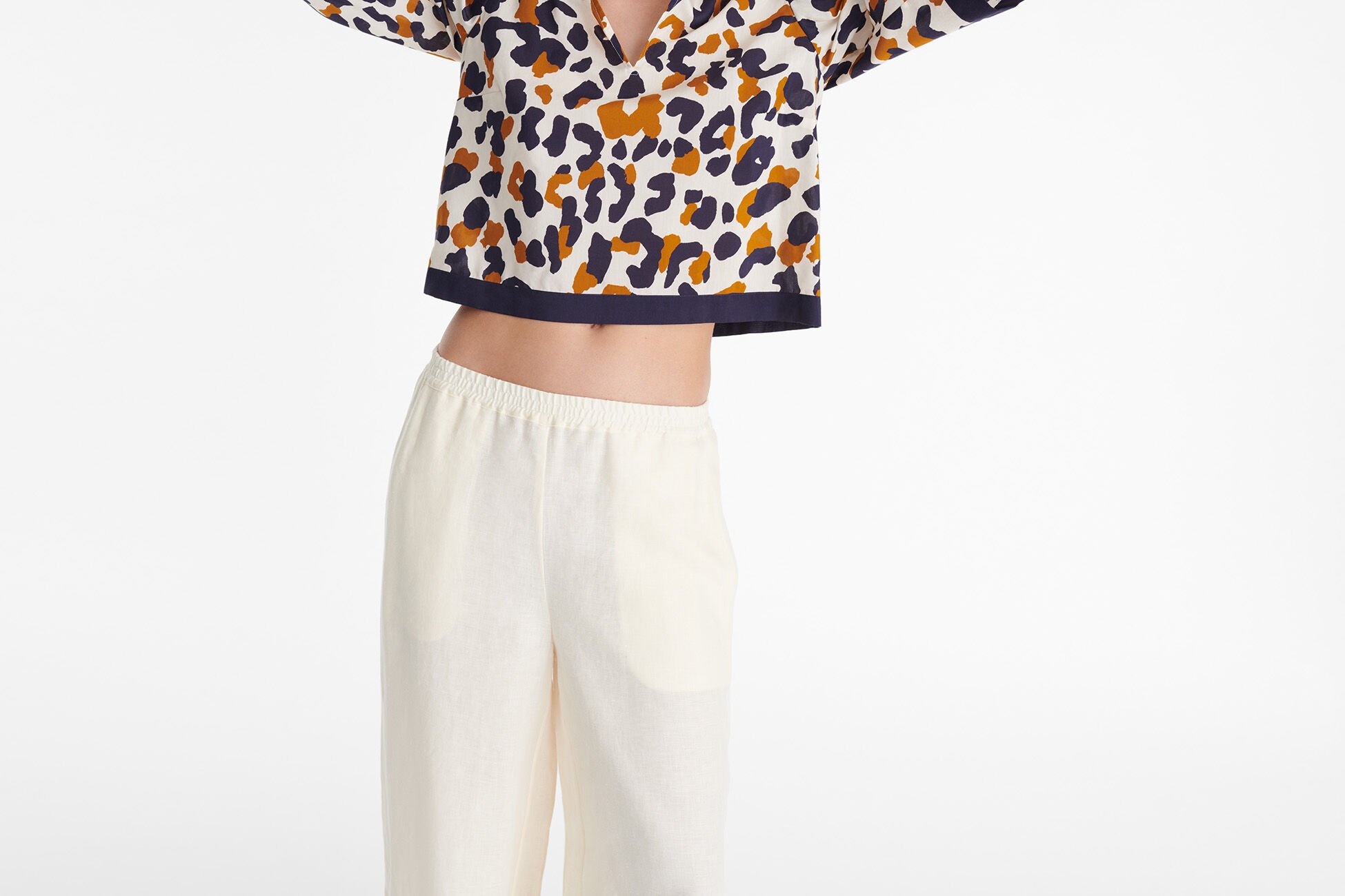 Select Large trousers standard view NaN