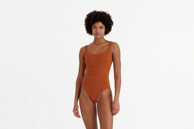 Asia Tank one-piece standard view 1