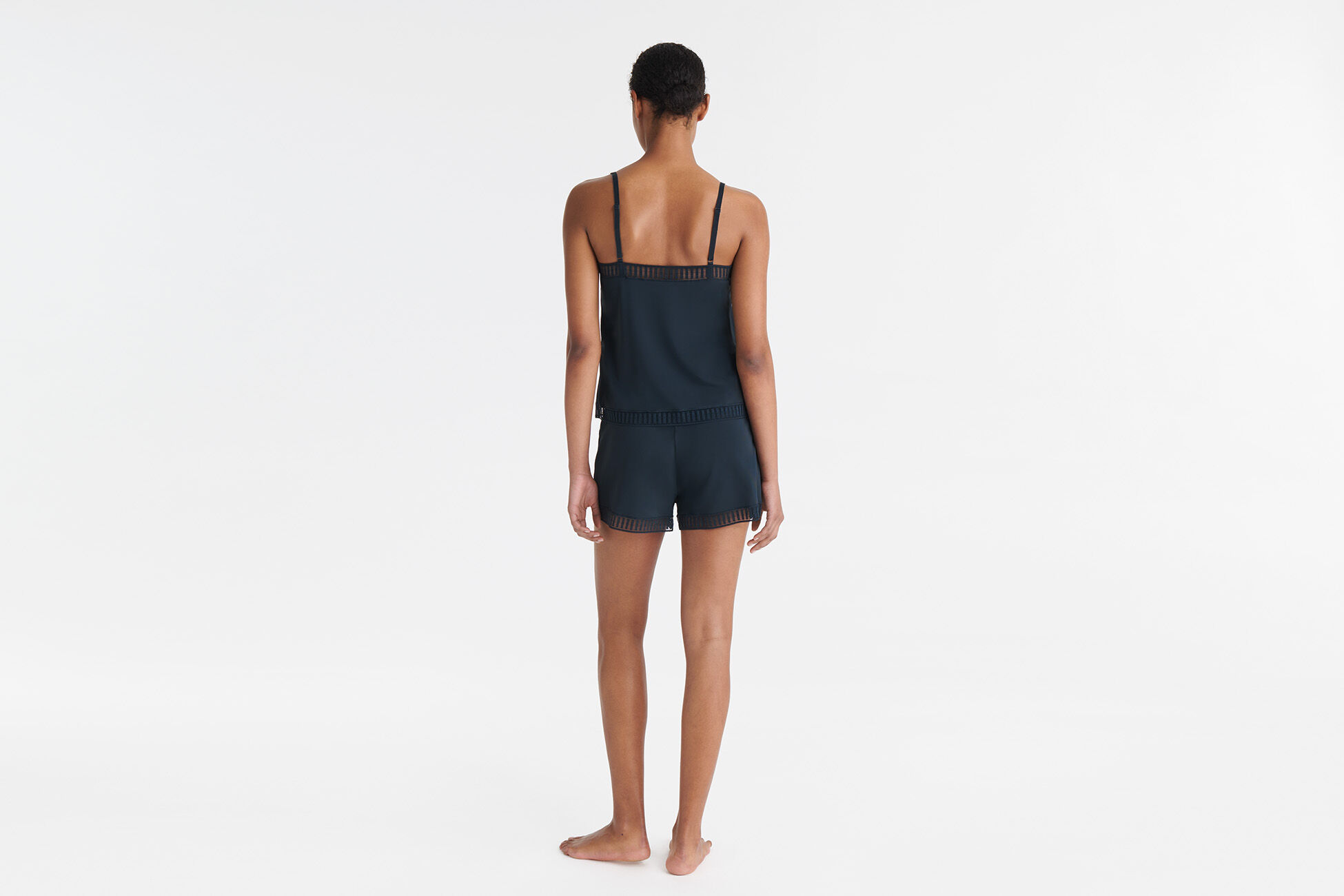Sylvie graph Shorts standard view NaN