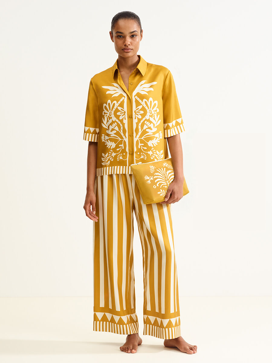 Sun point mahar Zipped pouch standard view �