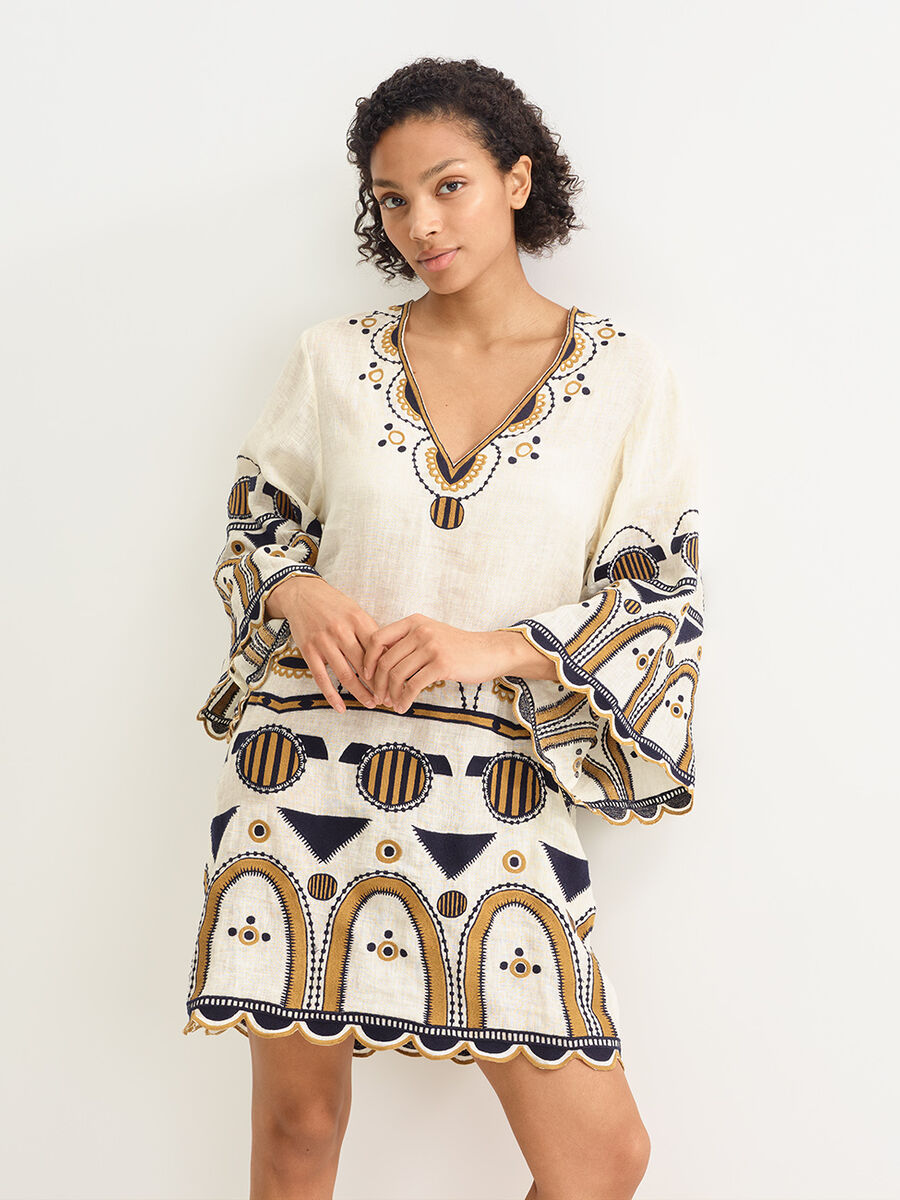 M&eacute;daillon Short dress standard view �