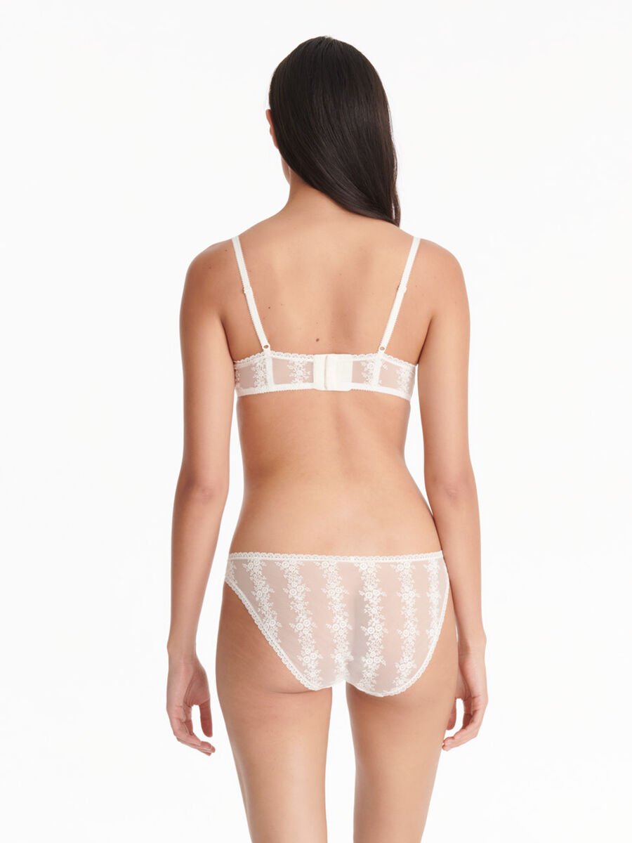 Fleurette Demi-cup bra standard view �