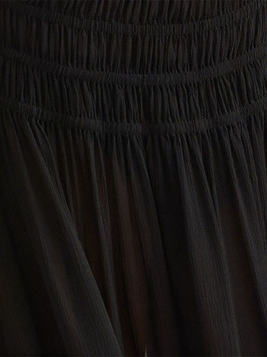 Irr&eacute;sistible Long skirt standard view �