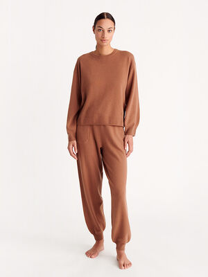 Famous Sweater standard view 2