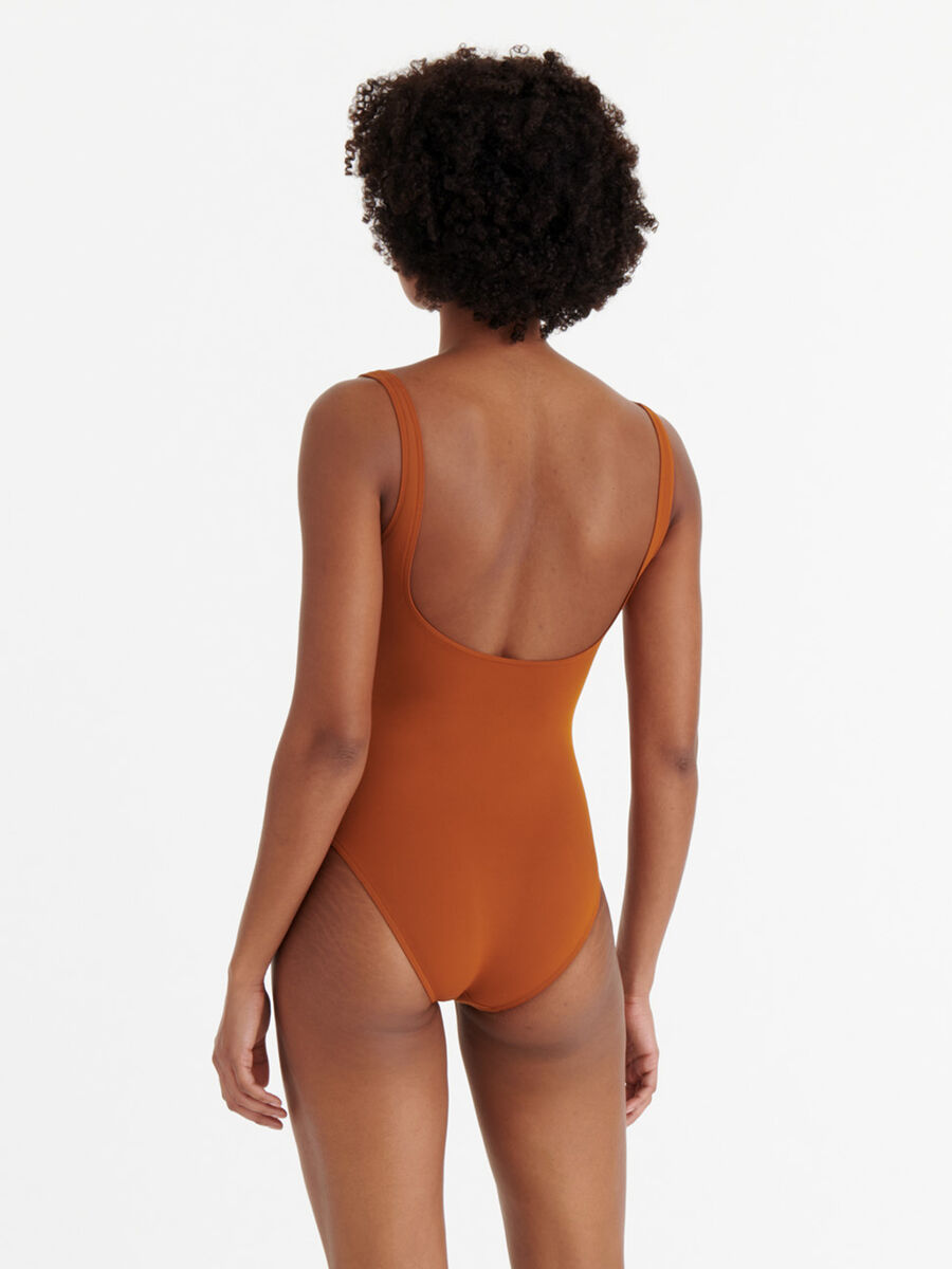 Asia Tank one-piece standard view NaN