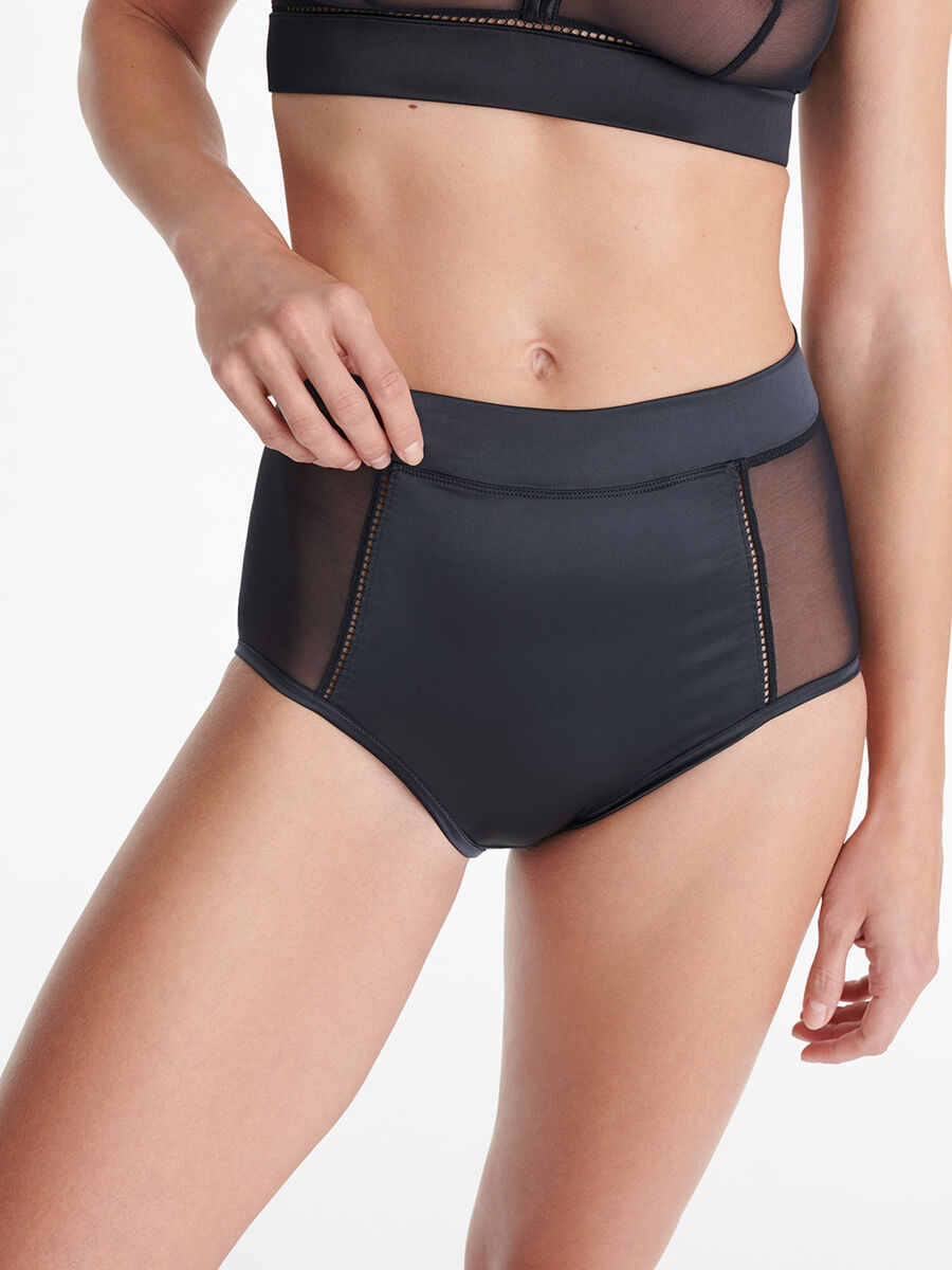 Exalte Hoch geschnittene Slip Standardansicht NaN