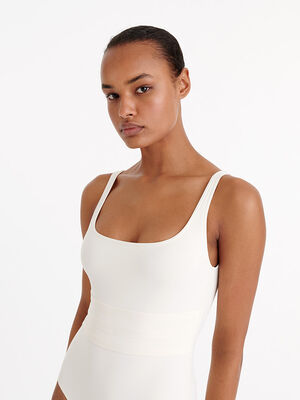 Asia Une-pièce nageur vue standard 3