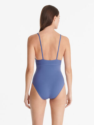 Larcin Triangle one-piece standard view 2