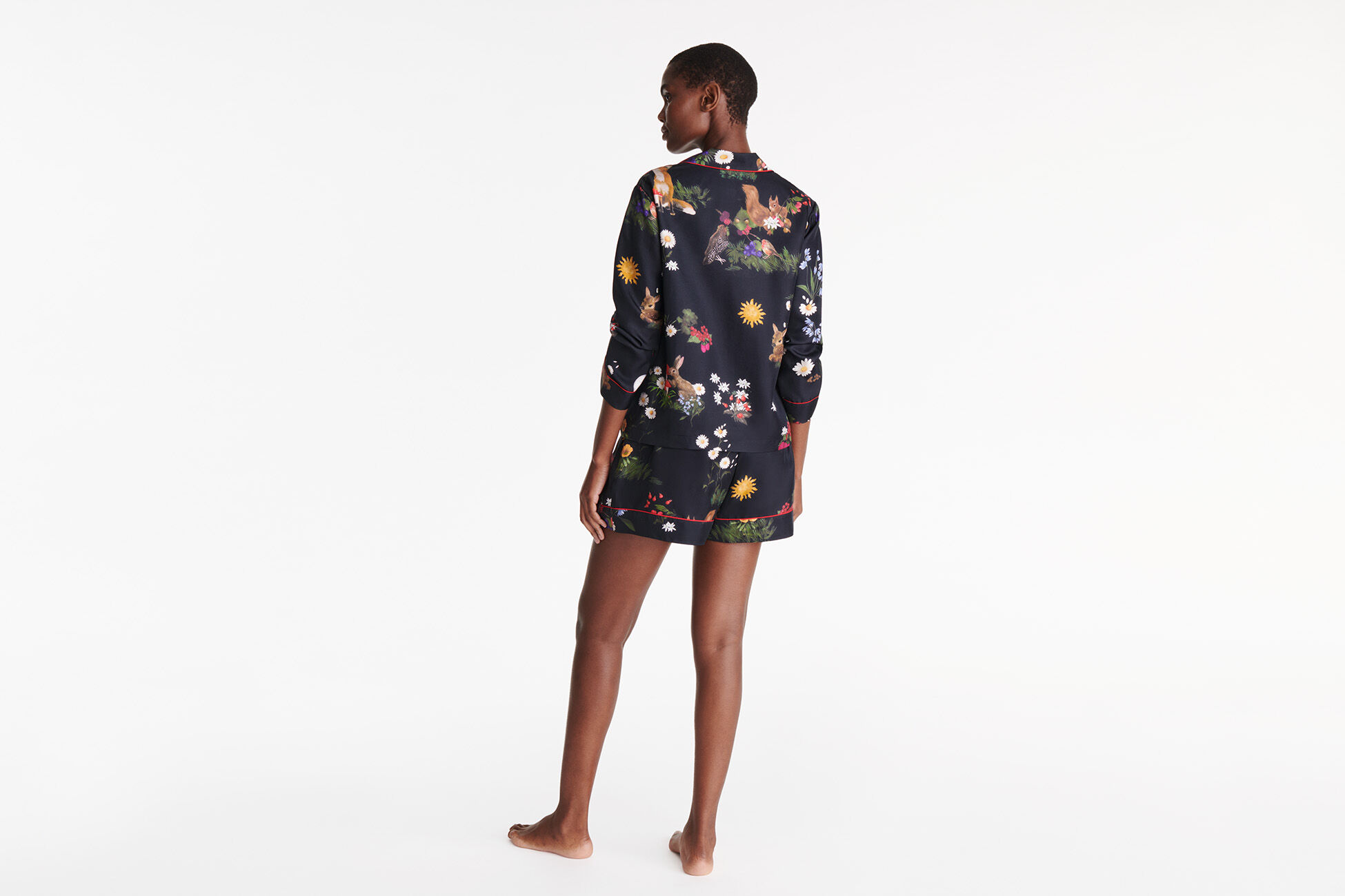 Fee Shirt standard view �