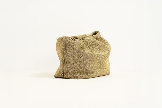 Soir&eacute;e iris&eacute;e Pouch standard view 1 out of 3