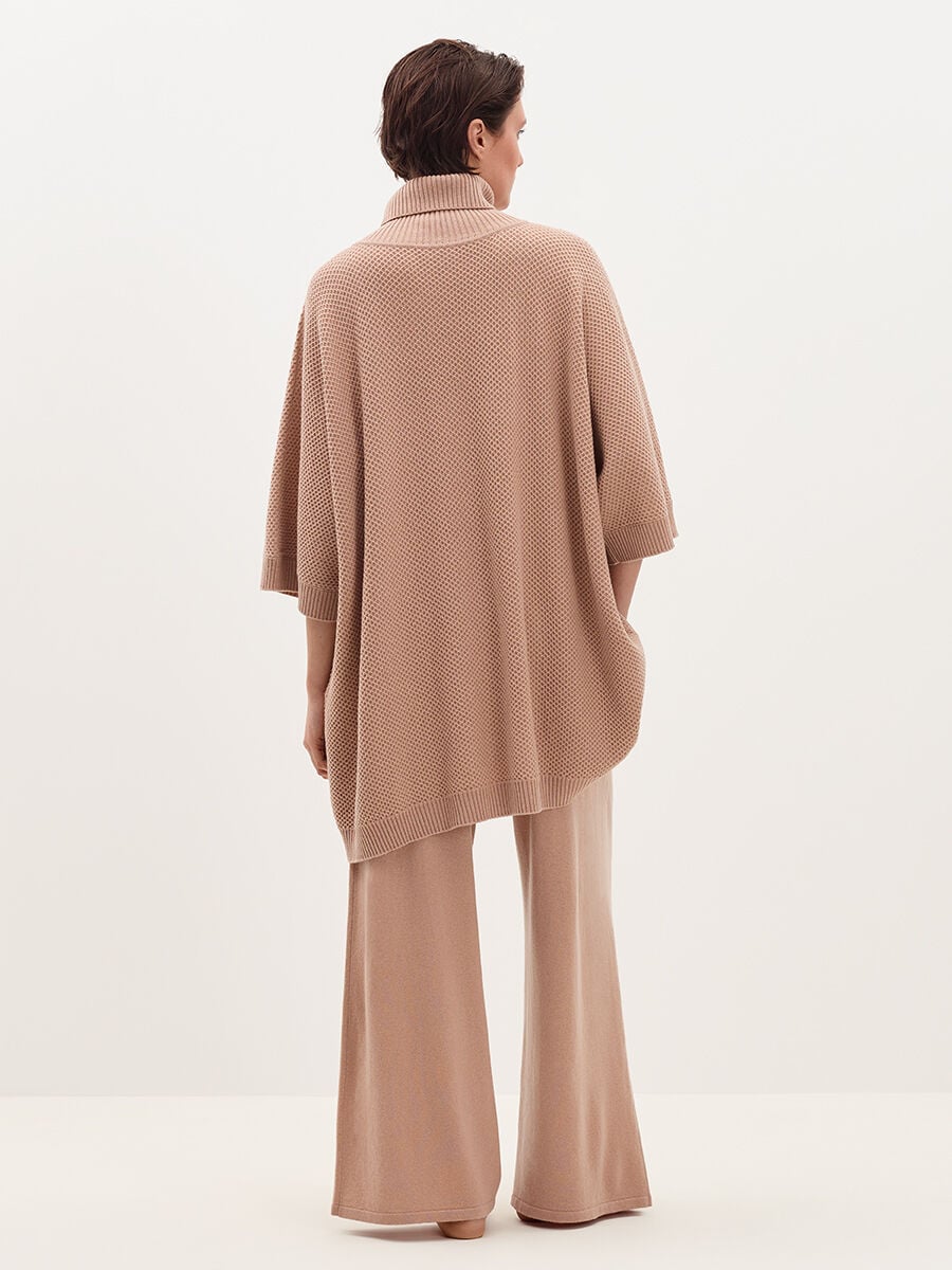 Matin Poncho standard vista 2 su 4