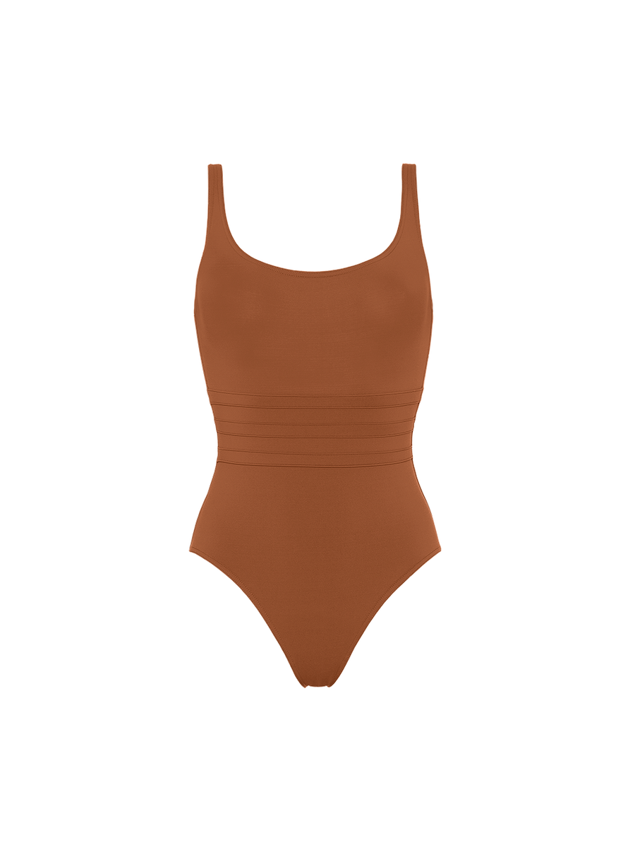 Asia Une-pièce nageur vue standard NaN