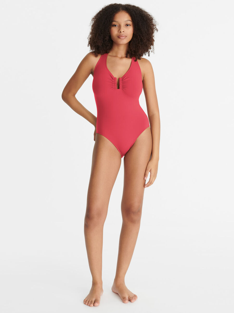 Legendaire Sophisticated one-piece standard view NaN