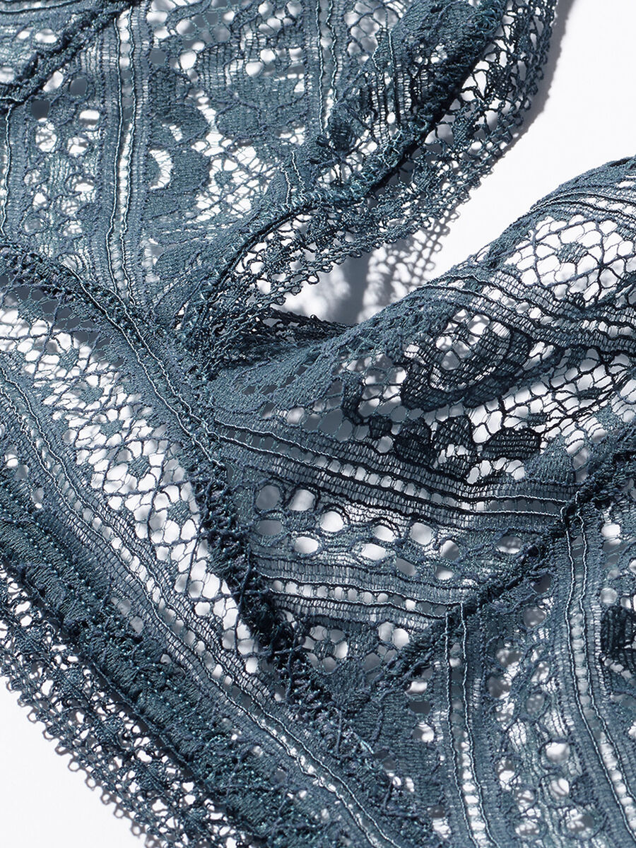 Intrigu&eacute;e Triangle bra standard view 6 out of 8