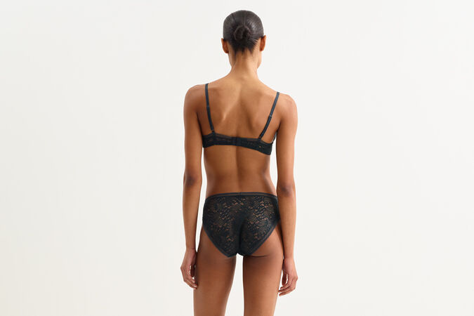 D&eacute;licieux Triangle bra standard view 2 out of 3