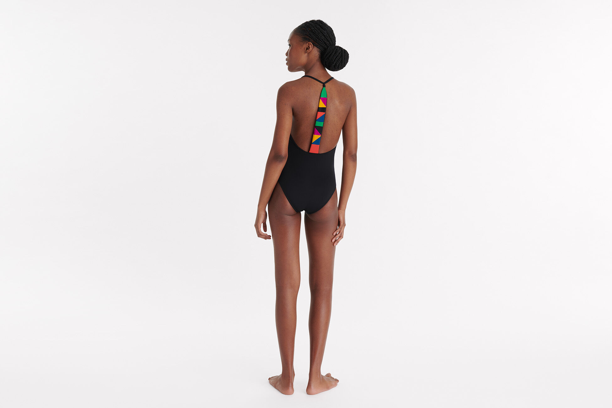 Virtuosa Sophisticated one-piece standard view �