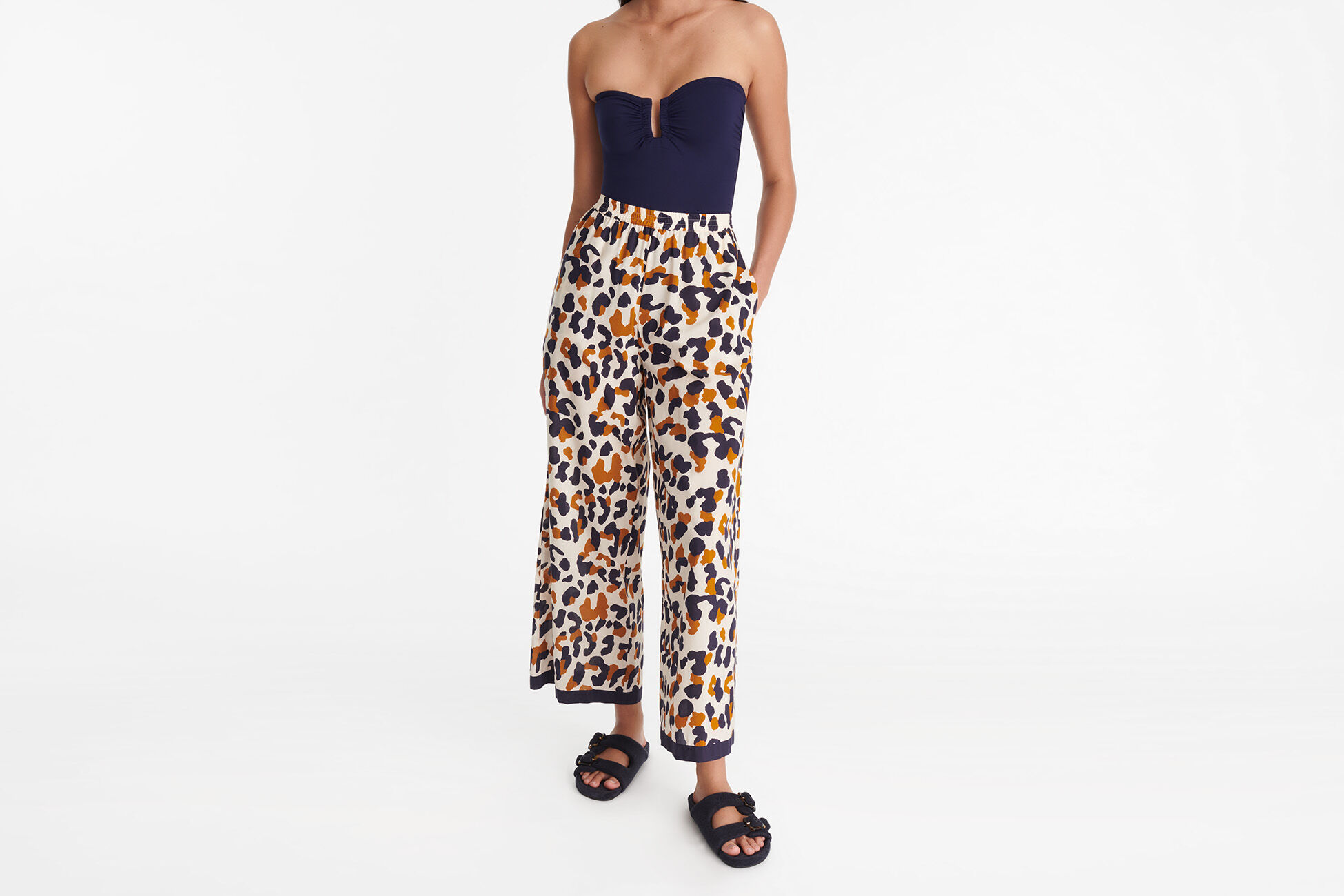 Capitaine Trousers standard view NaN
