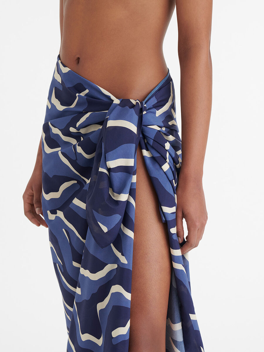 Ile Sarong standard view �