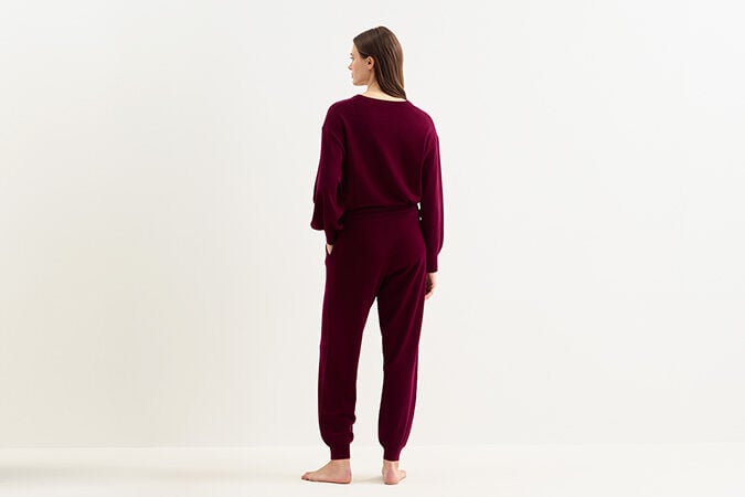 Famous Sweater standard view 1 out of 3