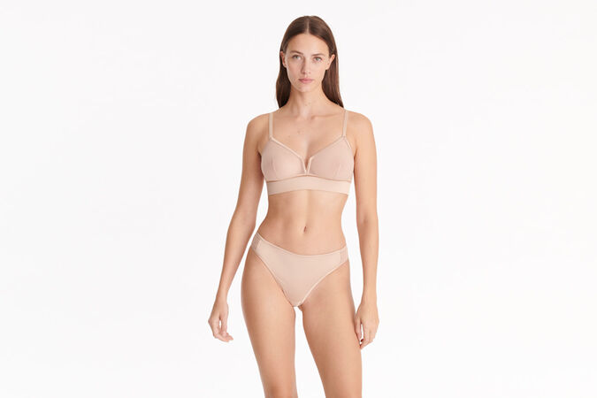 Singuli&egrave;re Triangle bra standard view 2 out of 3