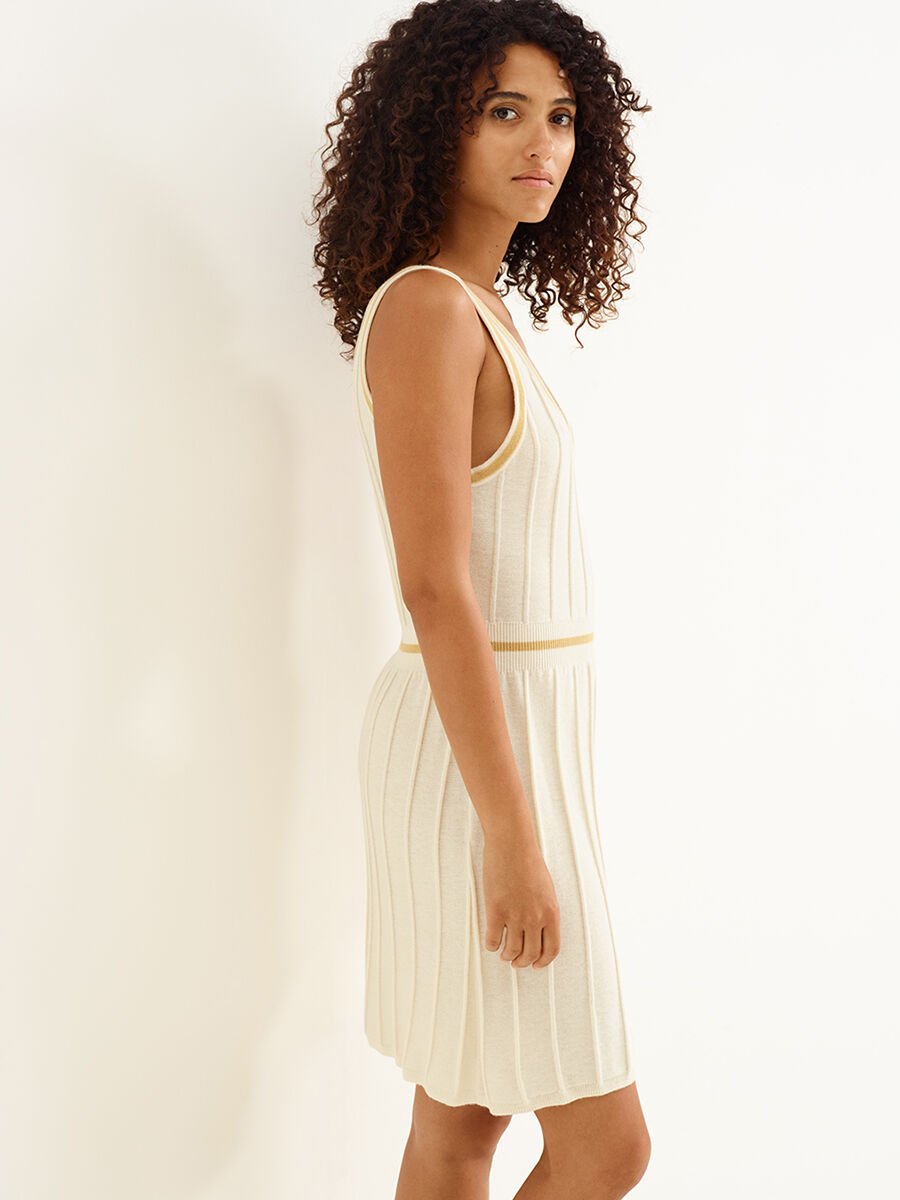 &Eacute;lite Vestido Vista est&aacute;ndar NaN