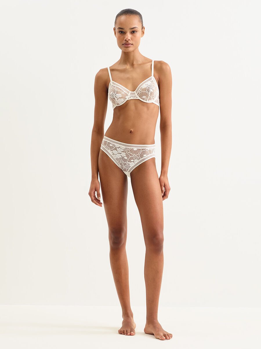 Miellee Bragas Vista estándar NaN