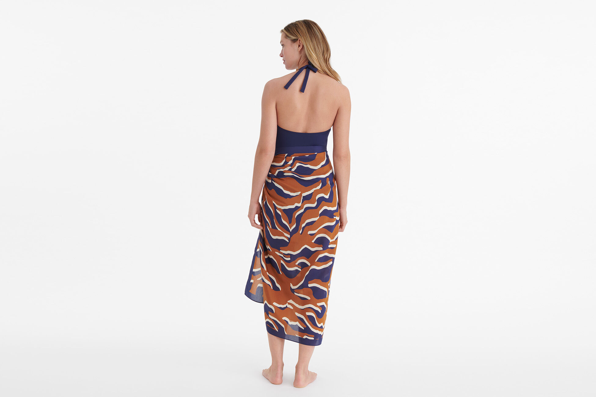 Ile Sarong standard view NaN