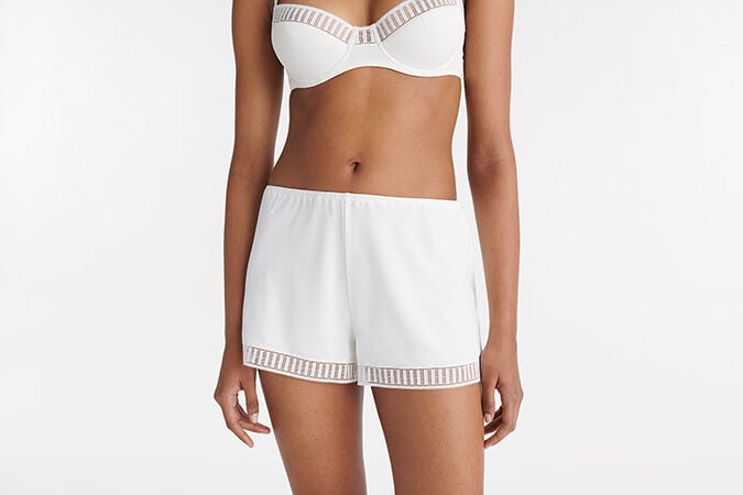 Sylvie graphique Shorts standard view 2 out of 3