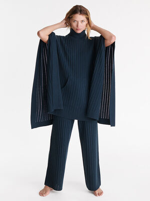 Magnifique Poncho standard view 1 out of 3