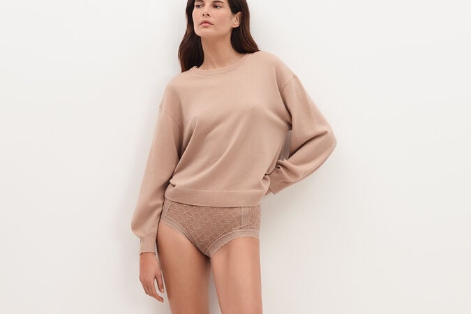 Famous Sweater standard view 3 out of 3
